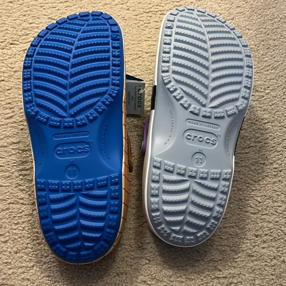 BUZZ AND WOODY CROCS - Picture 7 of 7